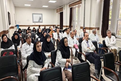 L’Institut Pasteur d’Iran et l’Université des Sciences Médicales de Téhéran ont organisé deux sessions scientifiques conjointes consécutives sur les zoonoses bactériennes transmises par les tiques en Iran